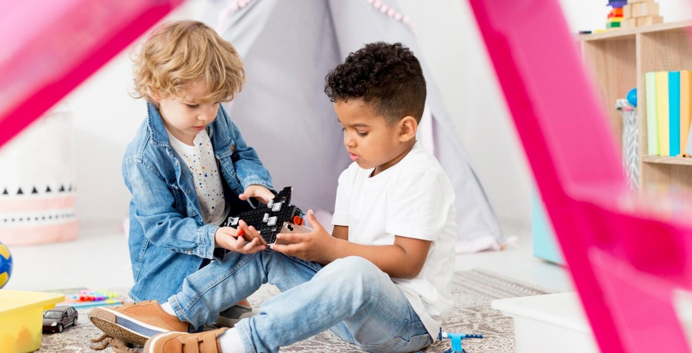 Mini Maestro Mall: Symphony of Delightful Discoveries!